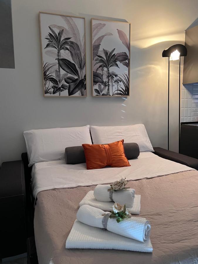La Casa Di Ale 69 Apartment Наполи Екстериор снимка