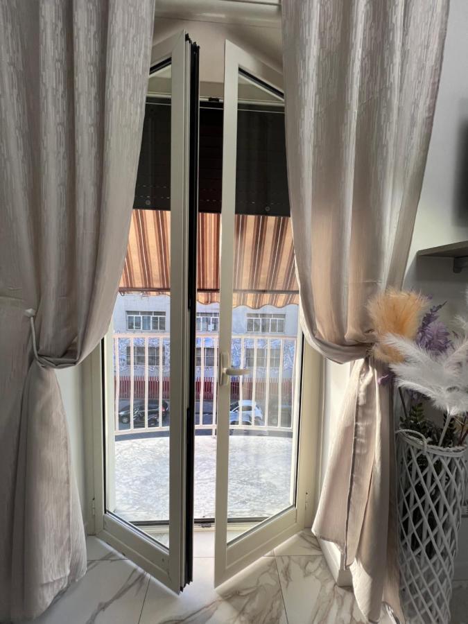 La Casa Di Ale 69 Apartment Наполи Екстериор снимка